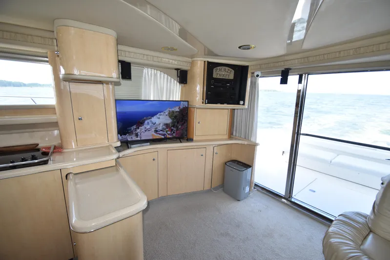 Phaze Three Yacht Photos Pics 