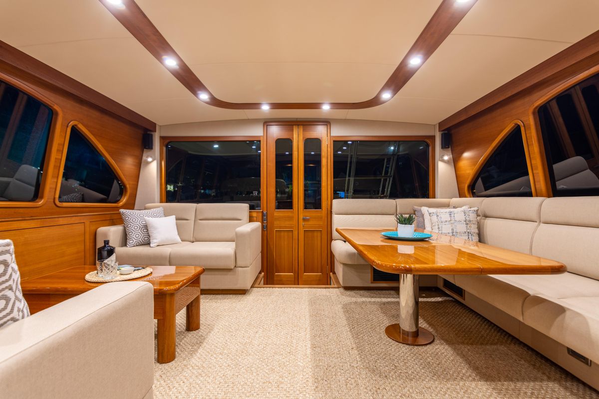 2021 Palm Beach Motor Yachts 65 