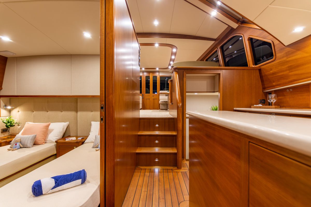 2021 Palm Beach Motor Yachts 65 