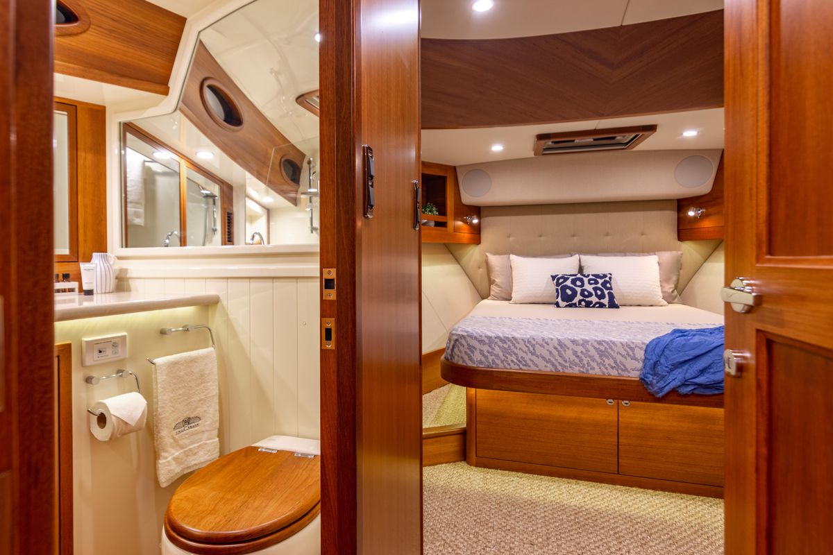 2021 Palm Beach Motor Yachts 65 