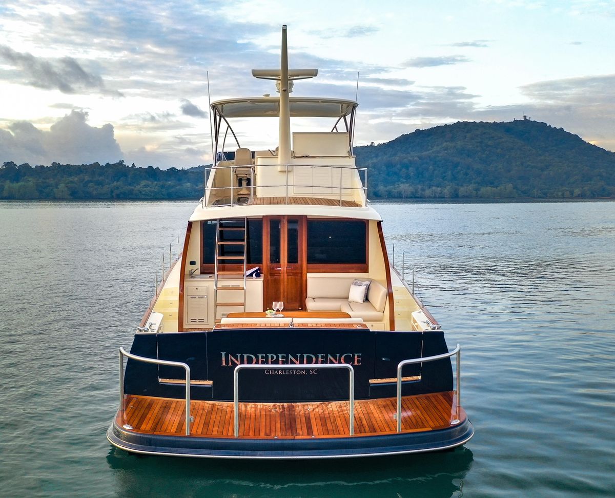 2021 Palm Beach Motor Yachts 65 