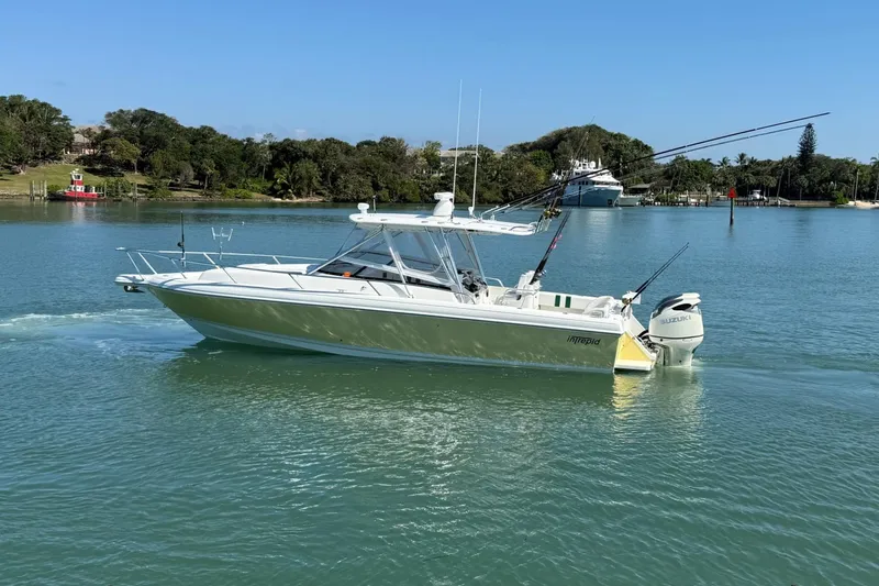 Cat Five Yacht Photos Pics 