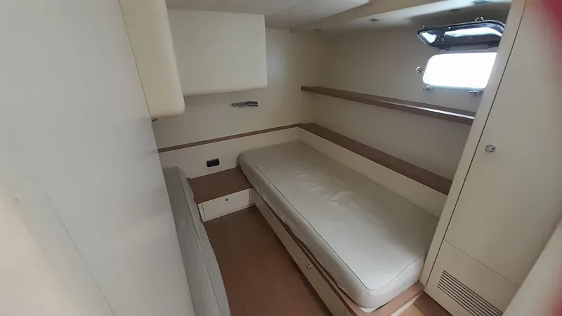 Malu Yacht Photos Pics 