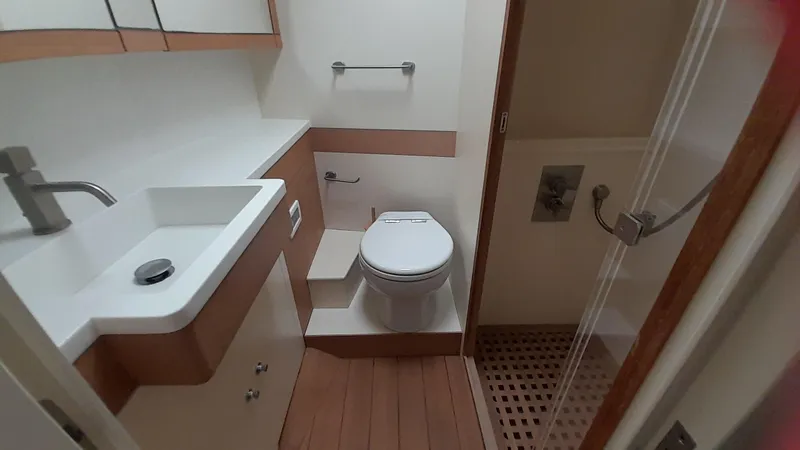 Malu Yacht Photos Pics 