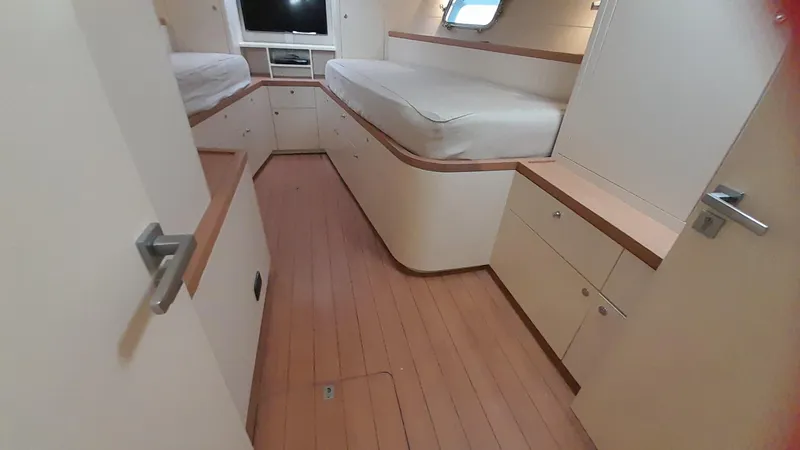 Malu Yacht Photos Pics 