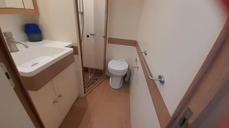 Malu Yacht Photos Pics 