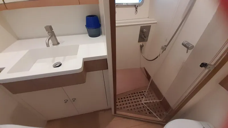 Malu Yacht Photos Pics 