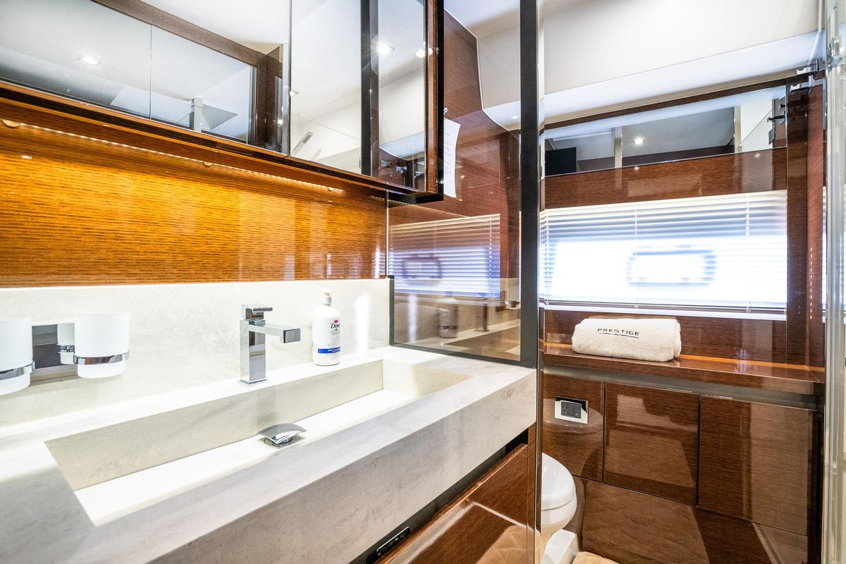 2018 Prestige 63 
