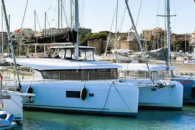 2020 Lagoon 42