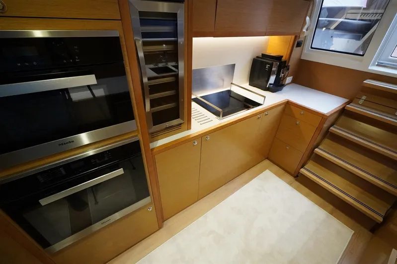  Yacht Photos Pics 47 Galley