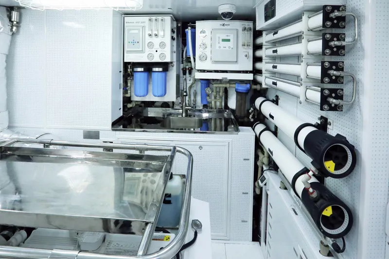 Bering 65 Explorer Yacht Yacht Photos Pics Water filtration system in a 2026 Bering 65 yacht, featuring advanced purification technology.