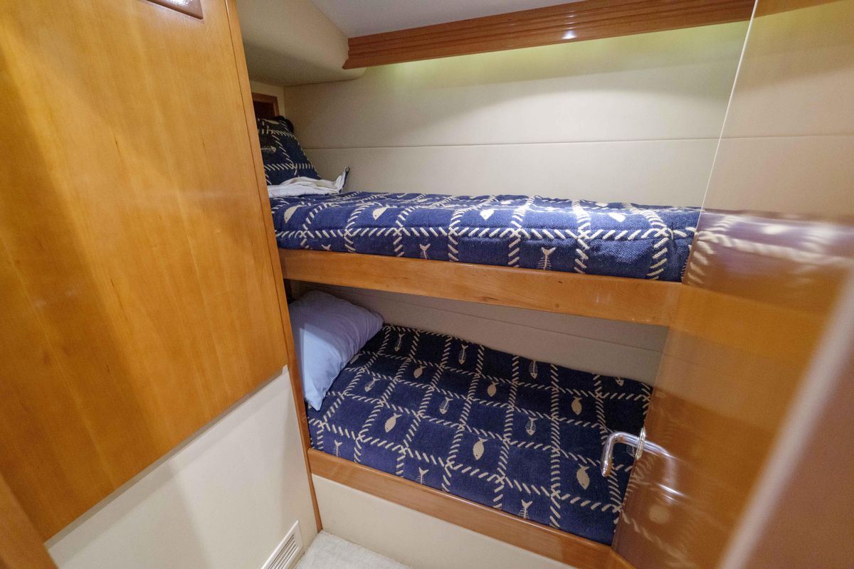 2002 Hatteras 50 