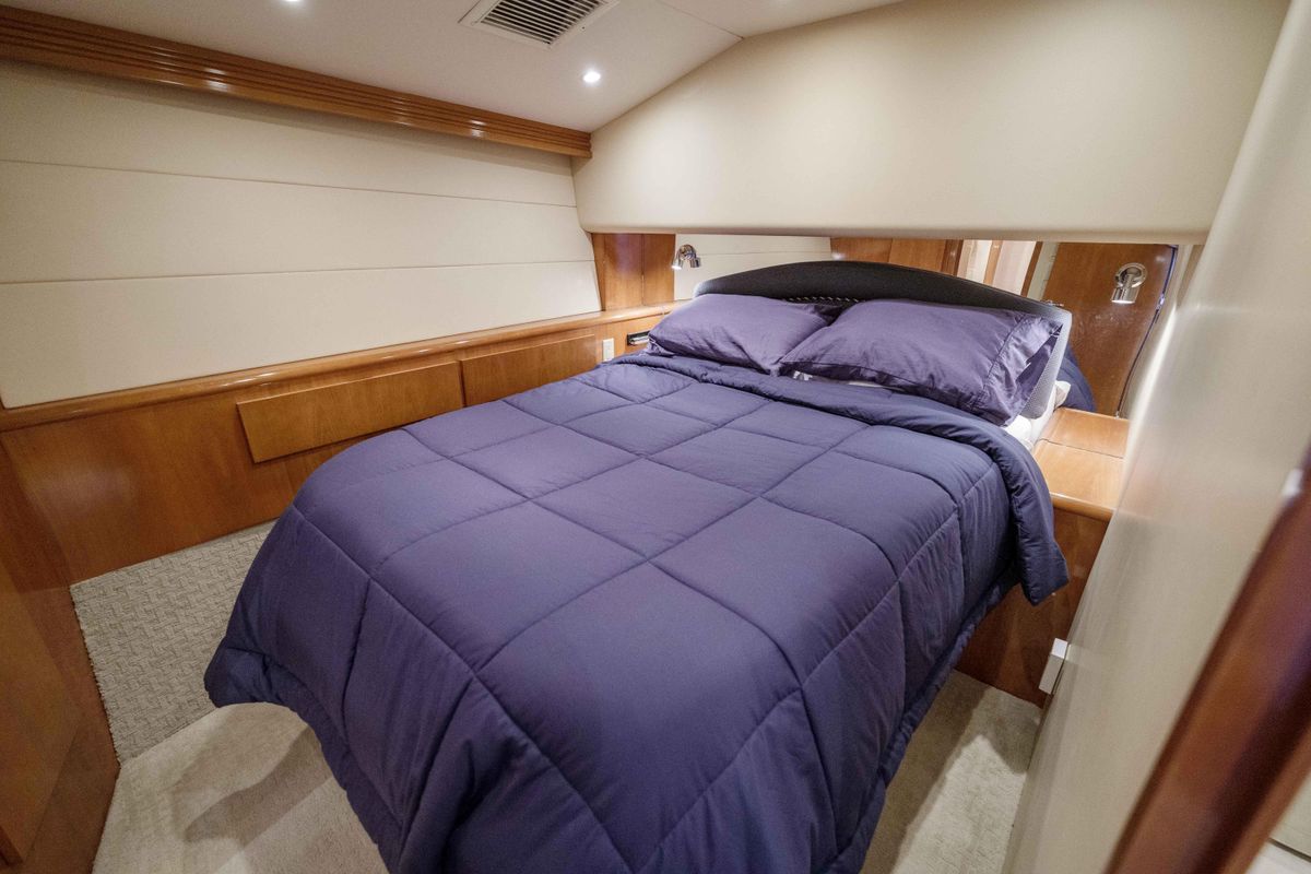 2002 Hatteras 50 