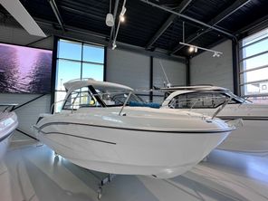 2022 Beneteau Antares 7 OB