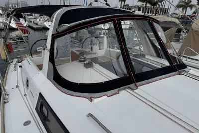 Beneteau Oceanis 38