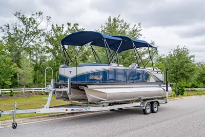 Tahoe Pontoon LTZ Quad Lounge