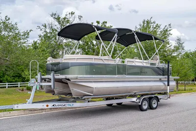 Tahoe Pontoon Sport Rear Fish