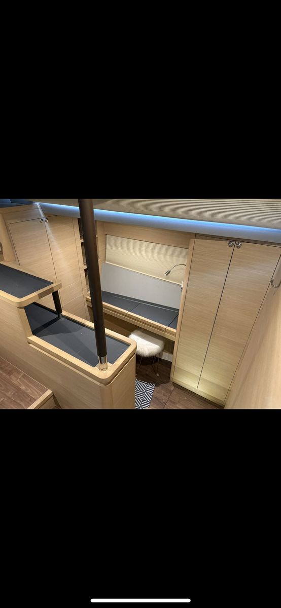 2023 Aquila 44 