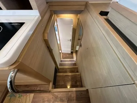 Self Maid Yacht Photos Pics 