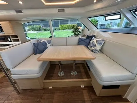 Self Maid Yacht Photos Pics 