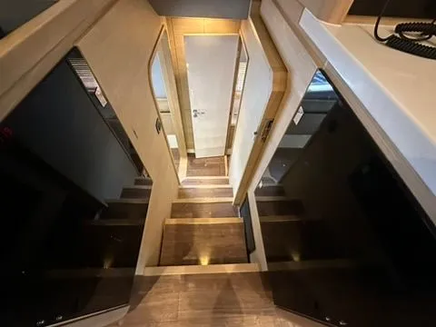 Self Maid Yacht Photos Pics 