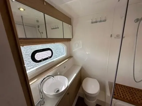 Self Maid Yacht Photos Pics 