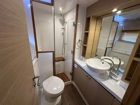 Self Maid Yacht Photos Pics 