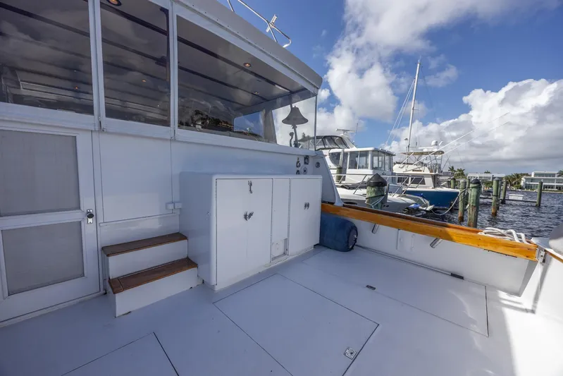 Breakaway Yacht Photos Pics 