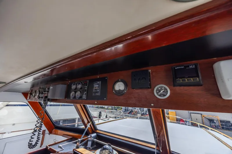 Breakaway Yacht Photos Pics 