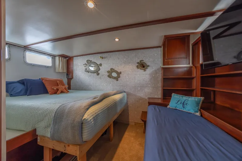 Breakaway Yacht Photos Pics 