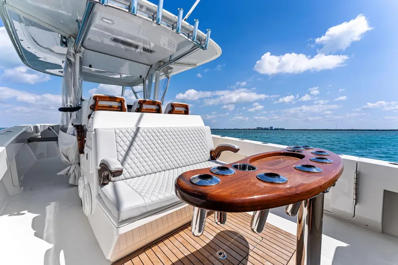 Vantage Yacht Photos Pics 2015 Bahama Center Console boat with luxurious seating and ocean view.