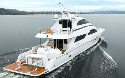 Yacht