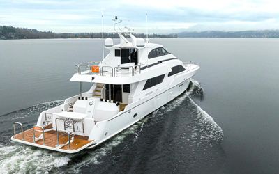 Yacht