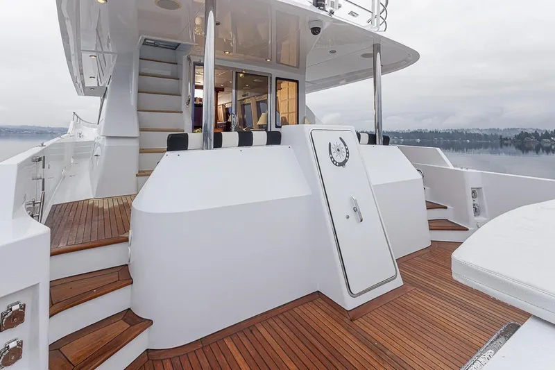 Sea Spur Yacht Photos Pics Aft Deck