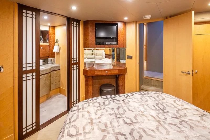 Sea Spur Yacht Photos Pics Owners Stateroom