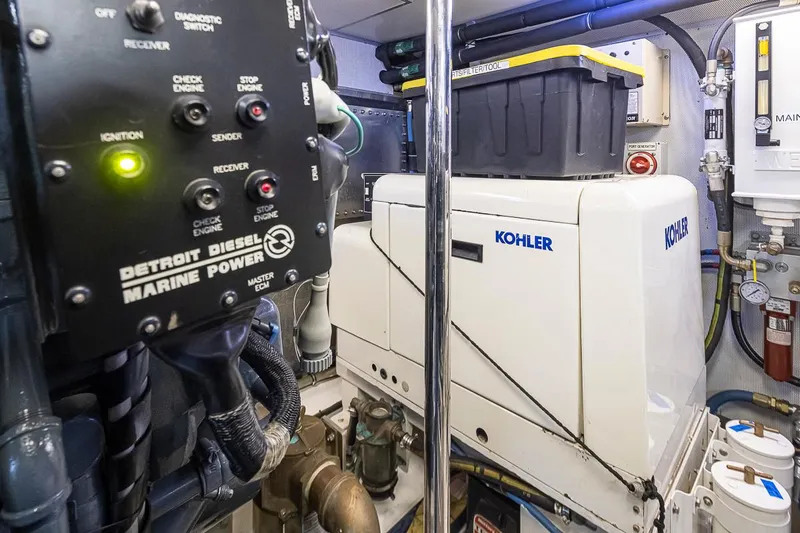 Sea Spur Yacht Photos Pics Engine Room