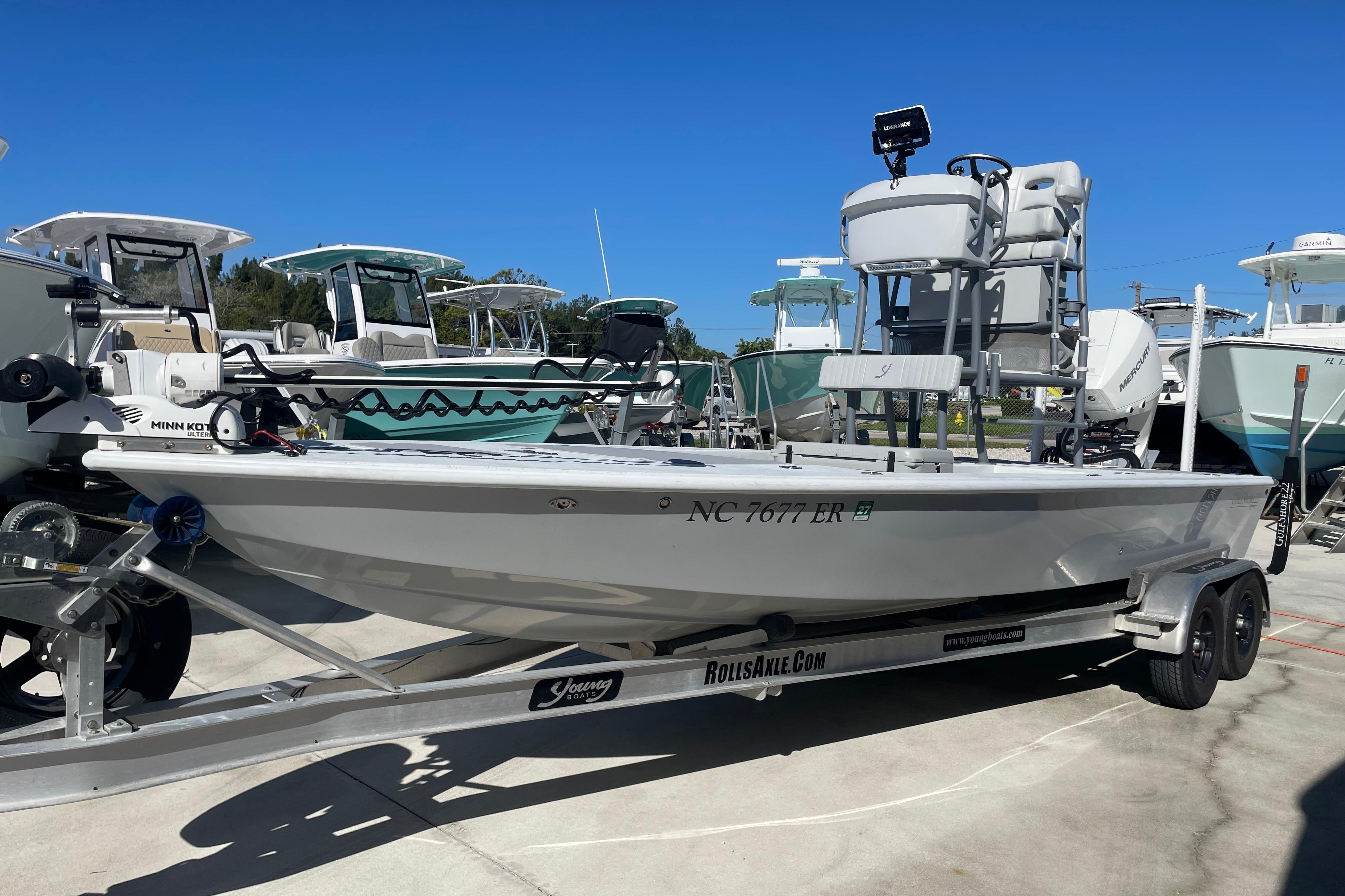 Young Boats Gulfshore 22