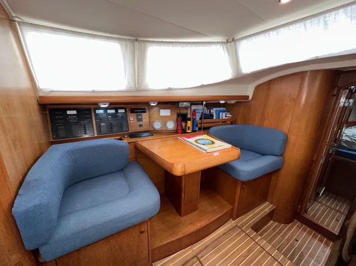 Cupcake Yacht Photos Pics 