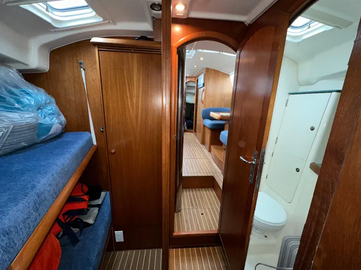 Cupcake Yacht Photos Pics 