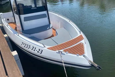 Nautipol verssus v20