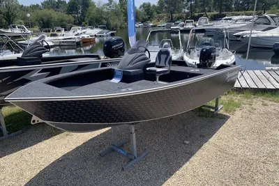 2025 RIVERLAKE 465 FISHING MACHINE
