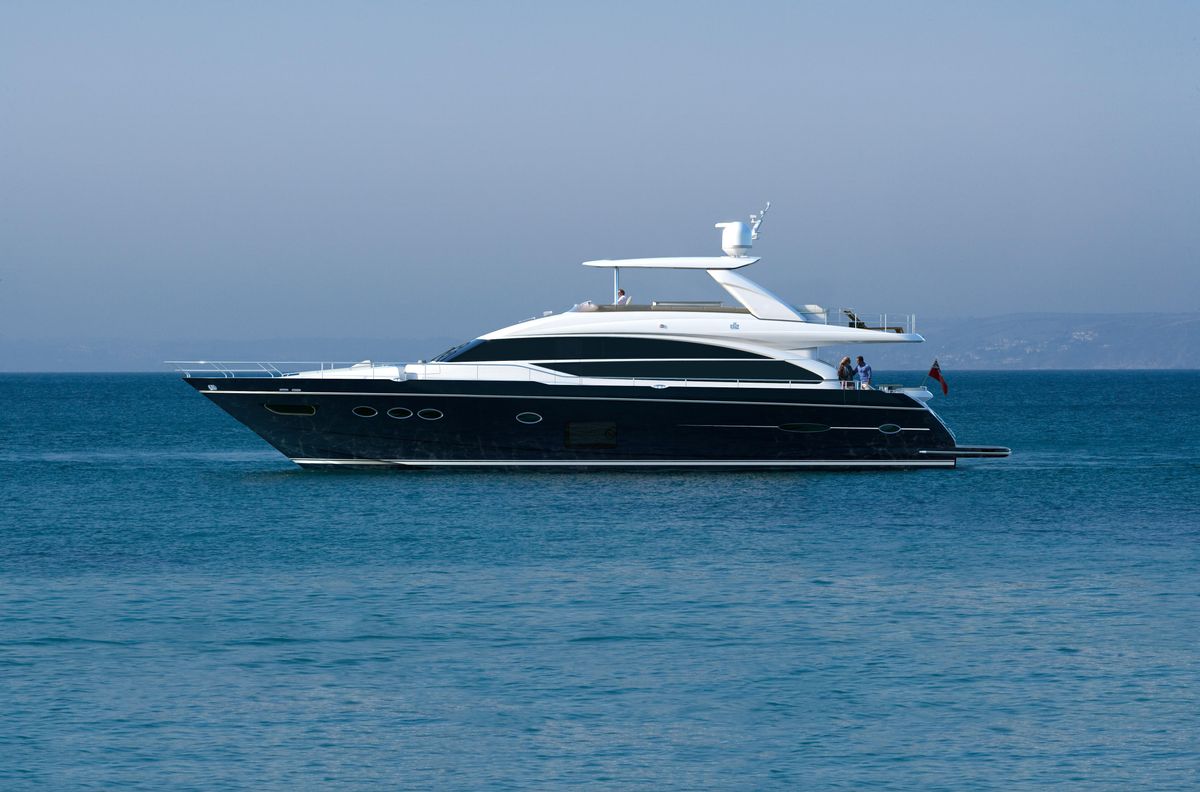 2013 Princess 83 