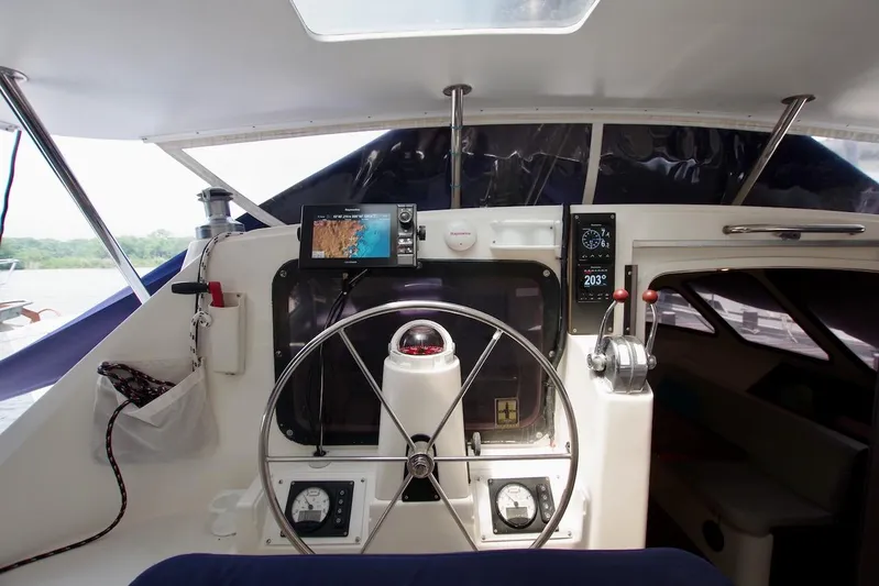 Kiskatinaw Yacht Photos Pics 