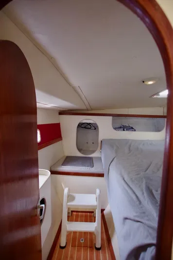 Kiskatinaw Yacht Photos Pics 