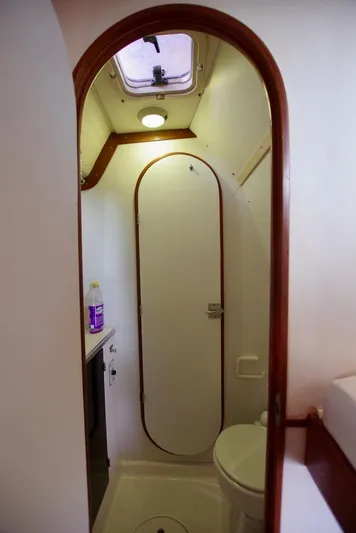 Kiskatinaw Yacht Photos Pics 