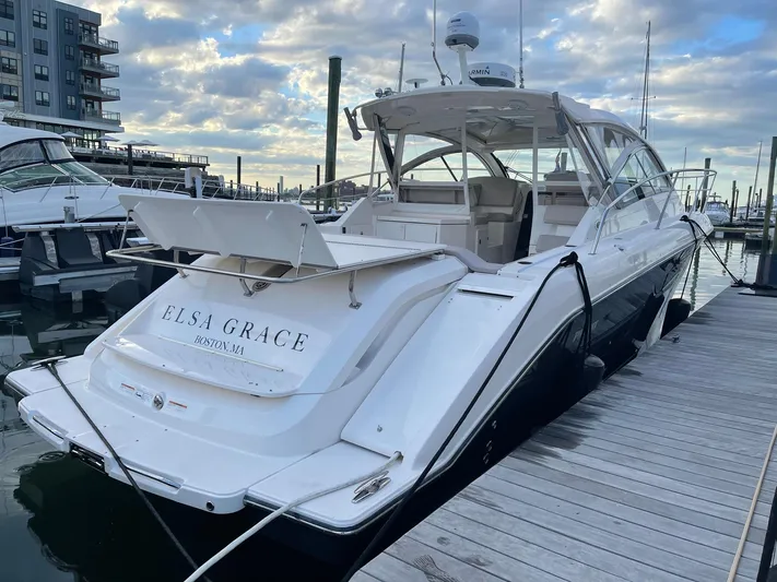 Elsa Grace Yacht Photos Pics 
