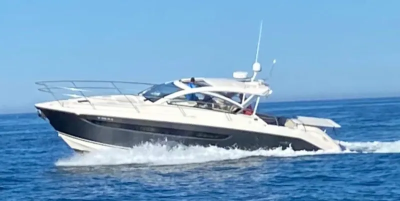 Elsa Grace Yacht Photos Pics 