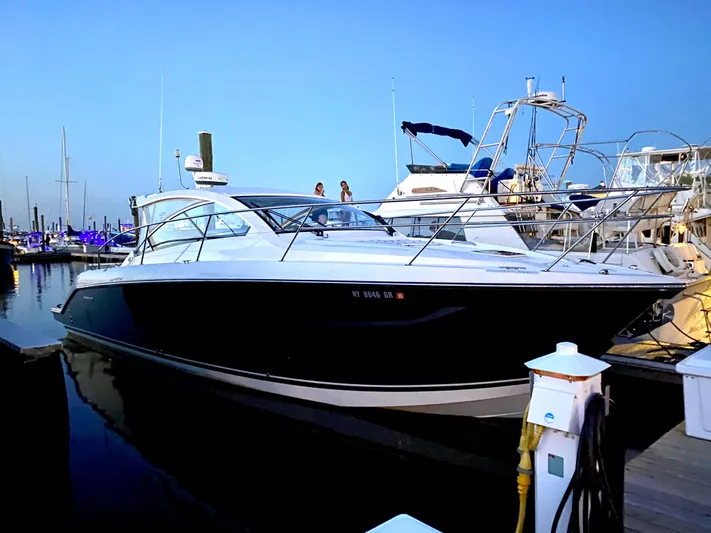 Elsa Grace Yacht Photos Pics 