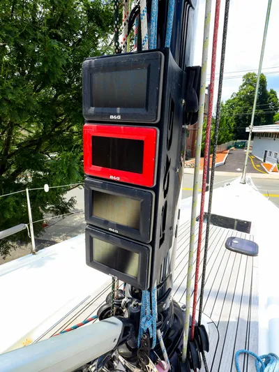 **4806tw Yacht Photos Pics B&G navigation displays on 2017 Dehler 42c sailboat mast, surrounded by colorful ropes.