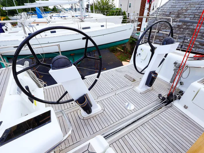 **4806tw Yacht Photos Pics 2017 Dehler 42c yacht cockpit with dual steering wheels and teak decking.